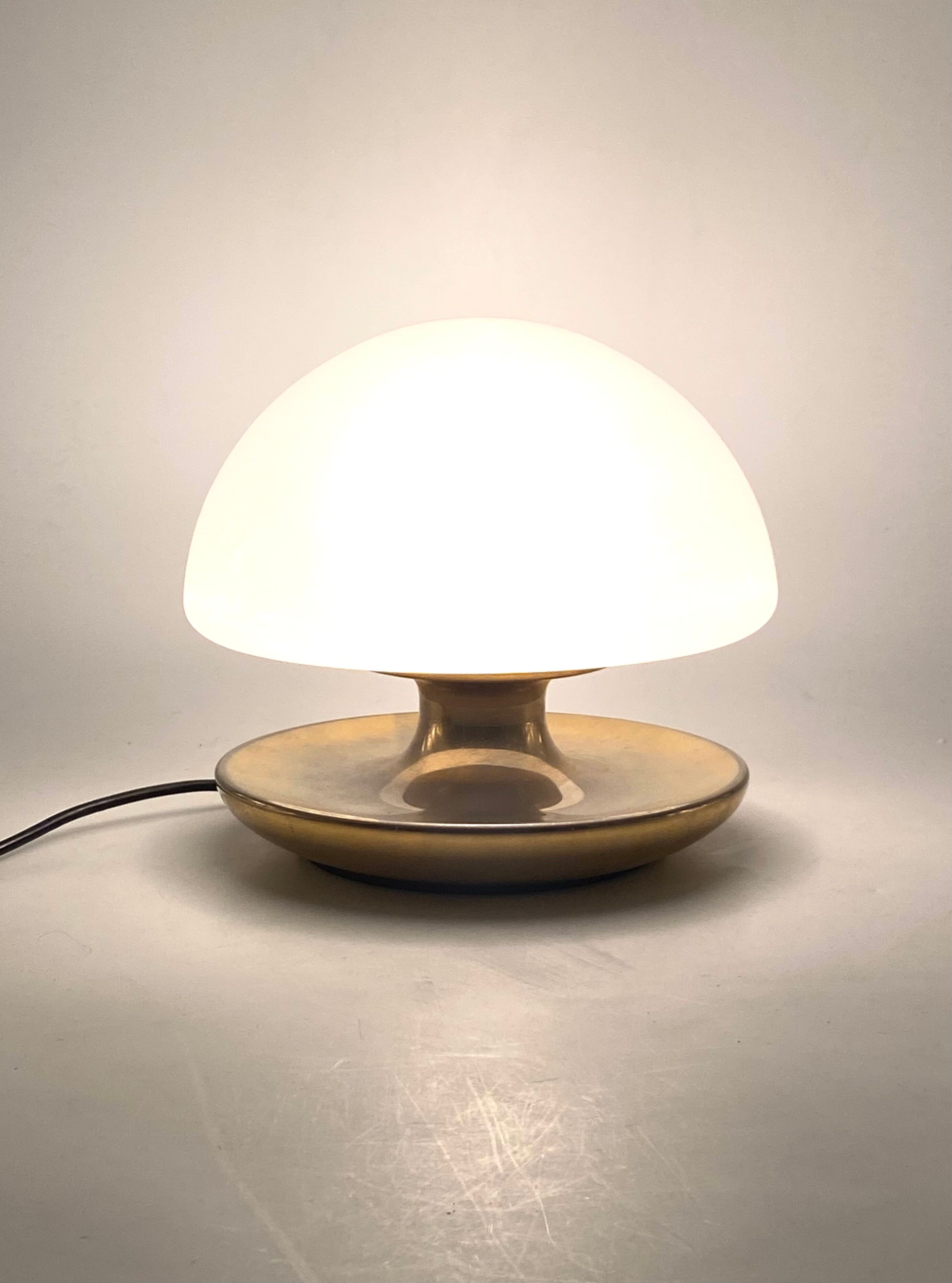 Mushroom mod. VP gold table lamp, Vittorio Balli e Romeo Ballardini, Sirrah, 1970s