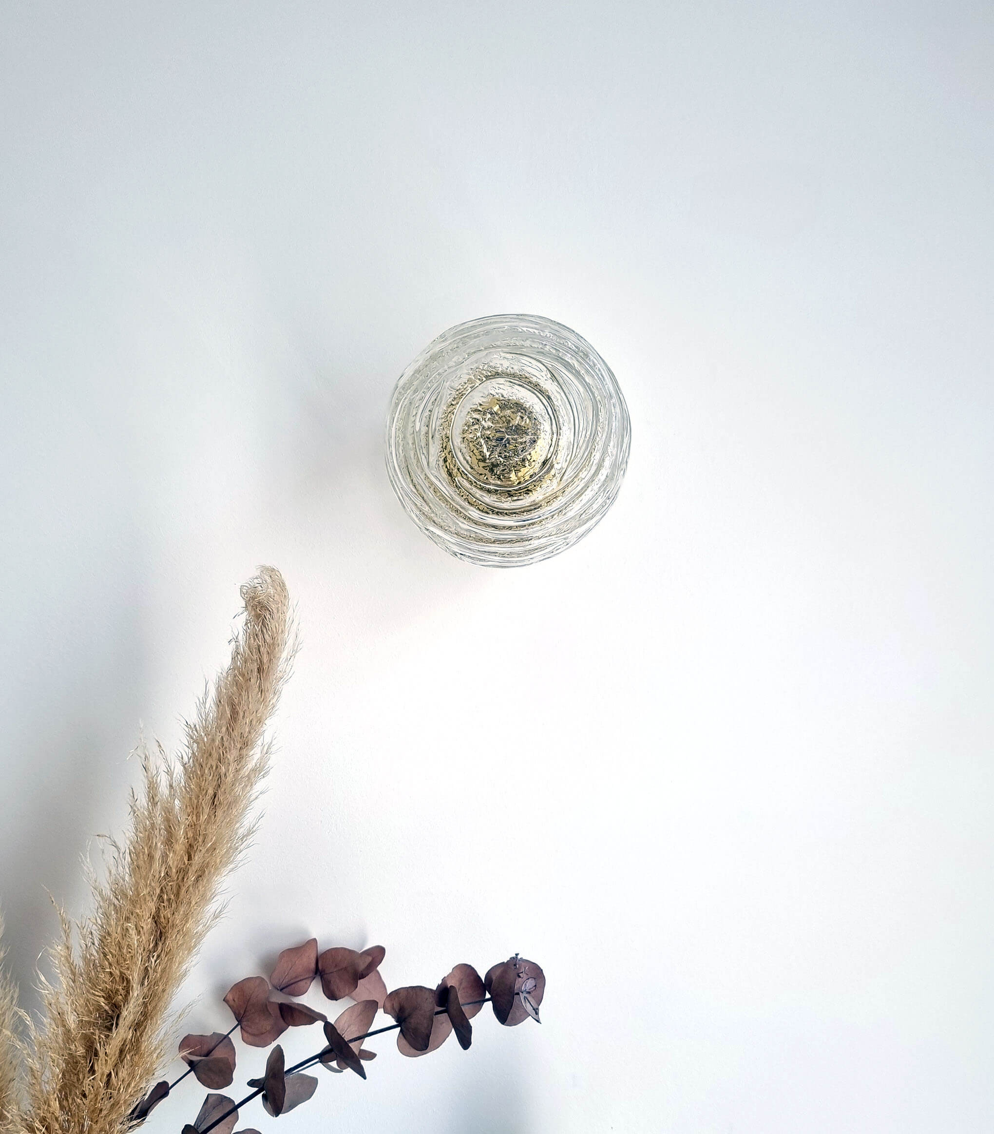 Globe wall lamp *O37