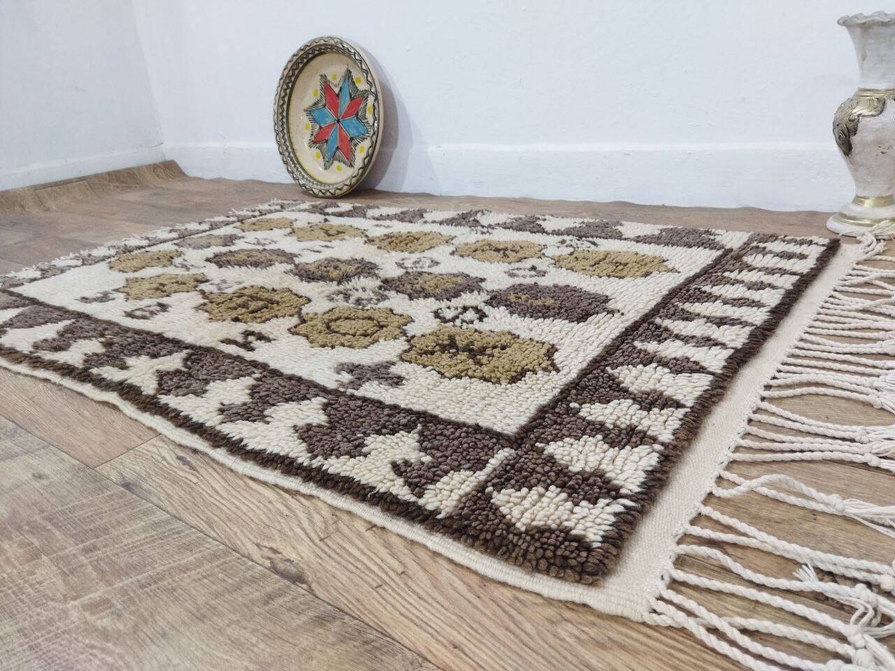 Handcrafted Moroccan Berber Rug 134 X 90 CM