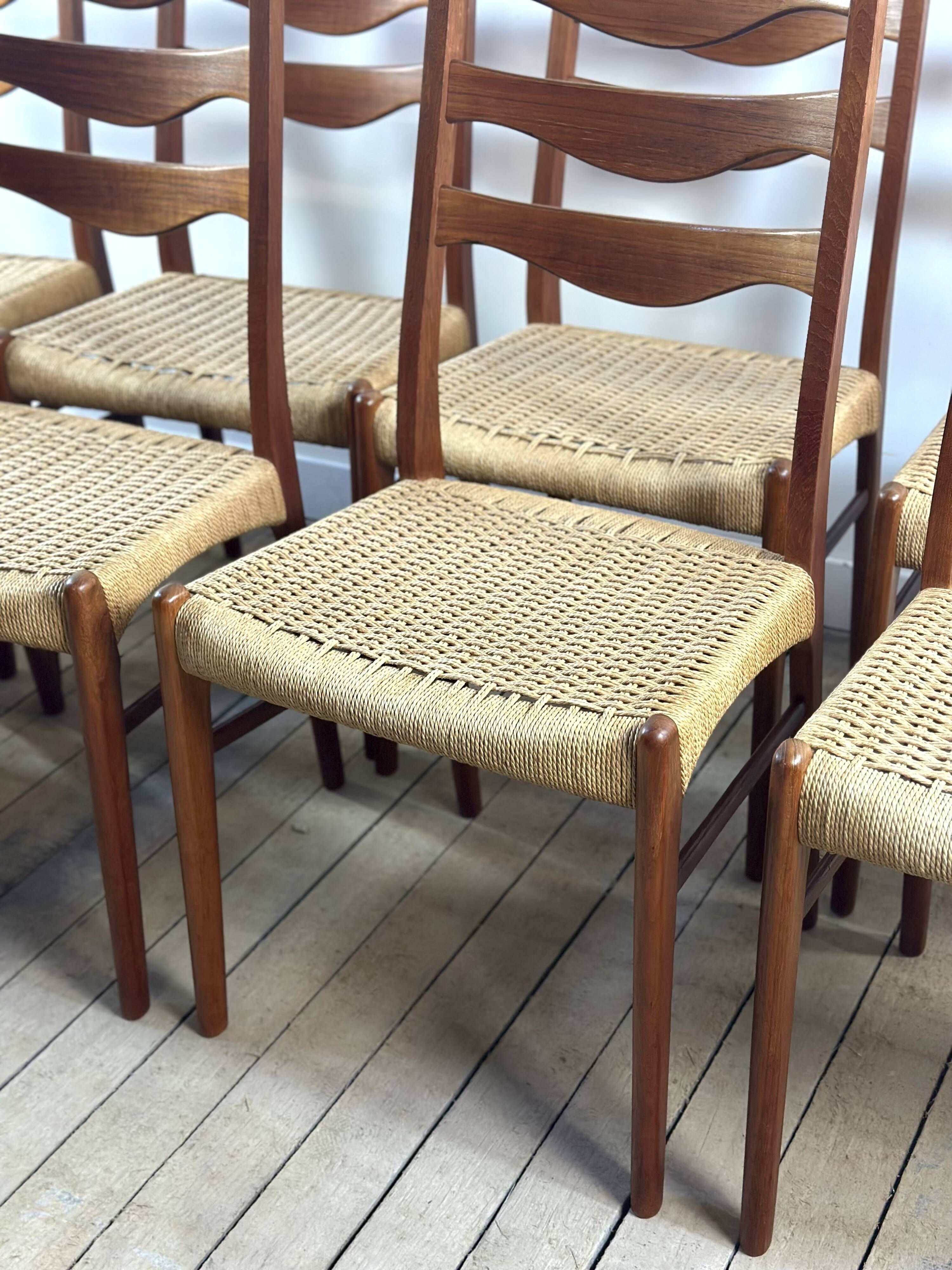 Danish vintage chairs (set of 8) by Arne Wahl Iversen 1960s