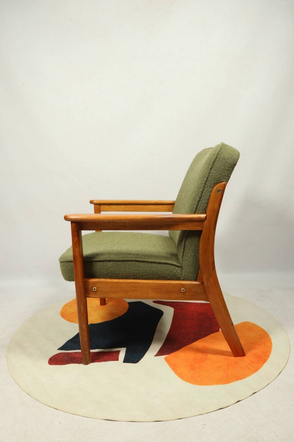 Fauteuil vintage vert boucle 1960 Scandinavian design
