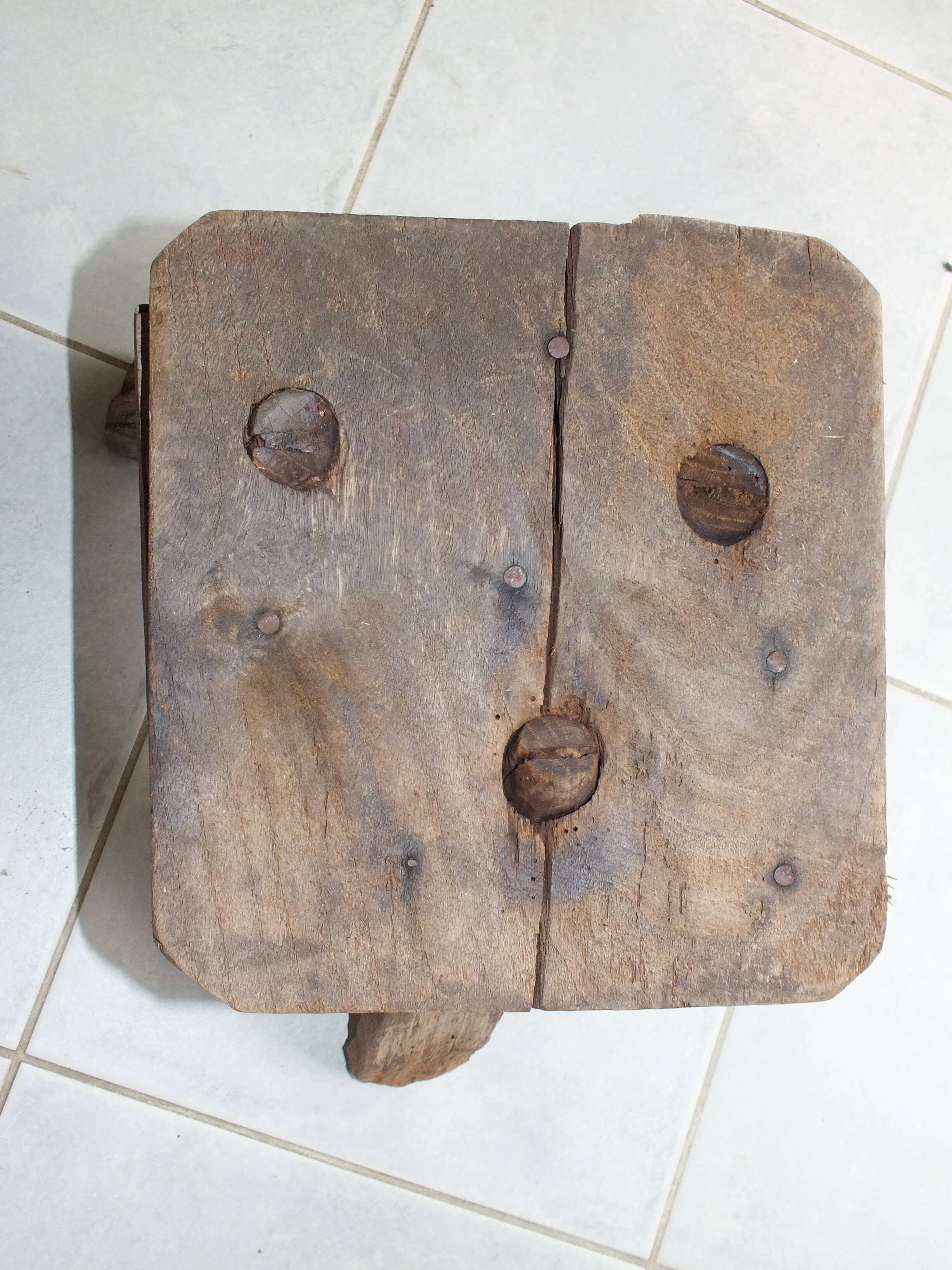 Small brutalist stool, norman farm tripod