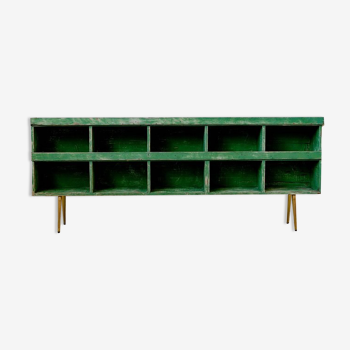 Workshop furniture – with green lockers