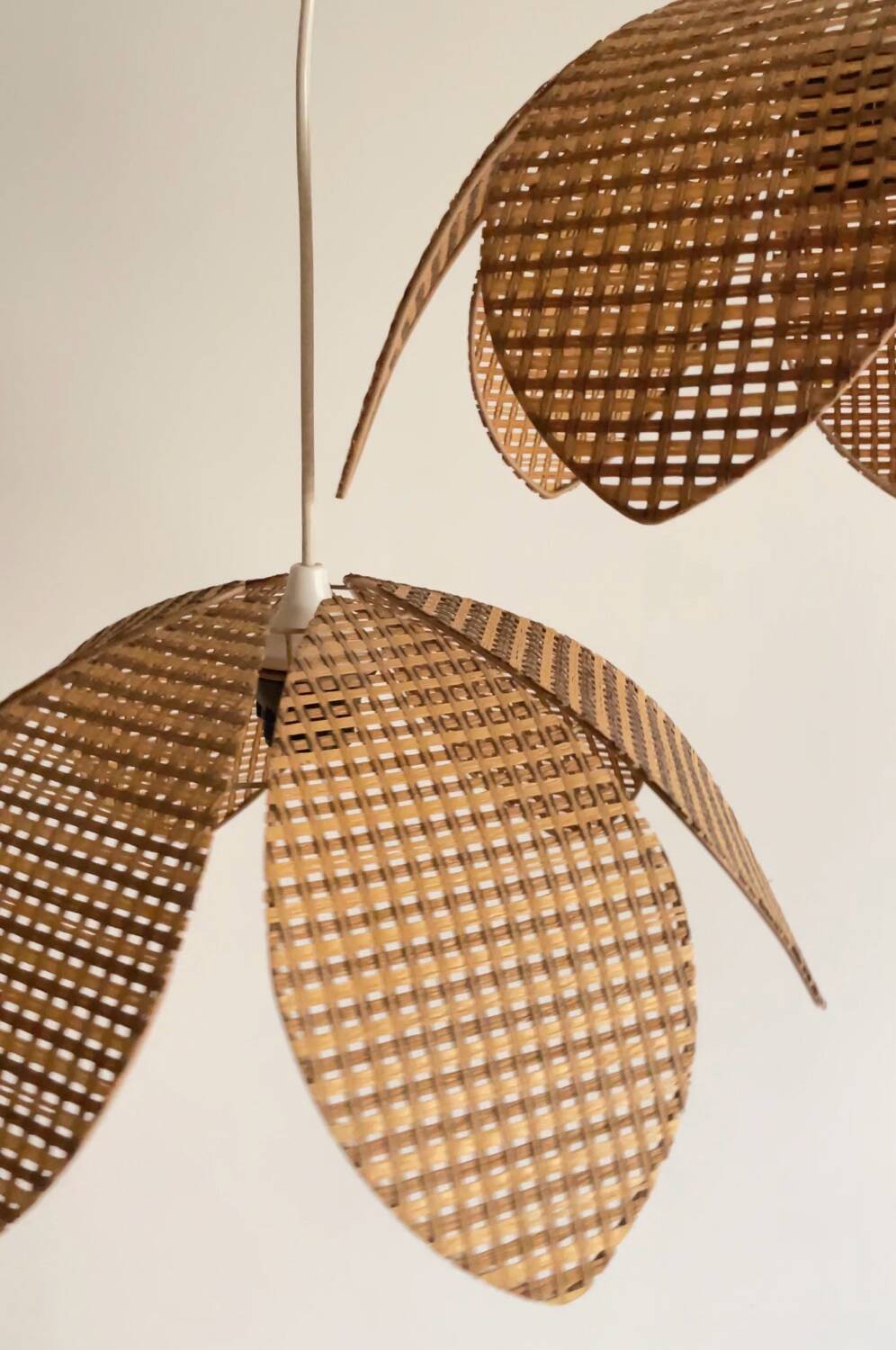Paire de suspensions fleur de lotus vintage