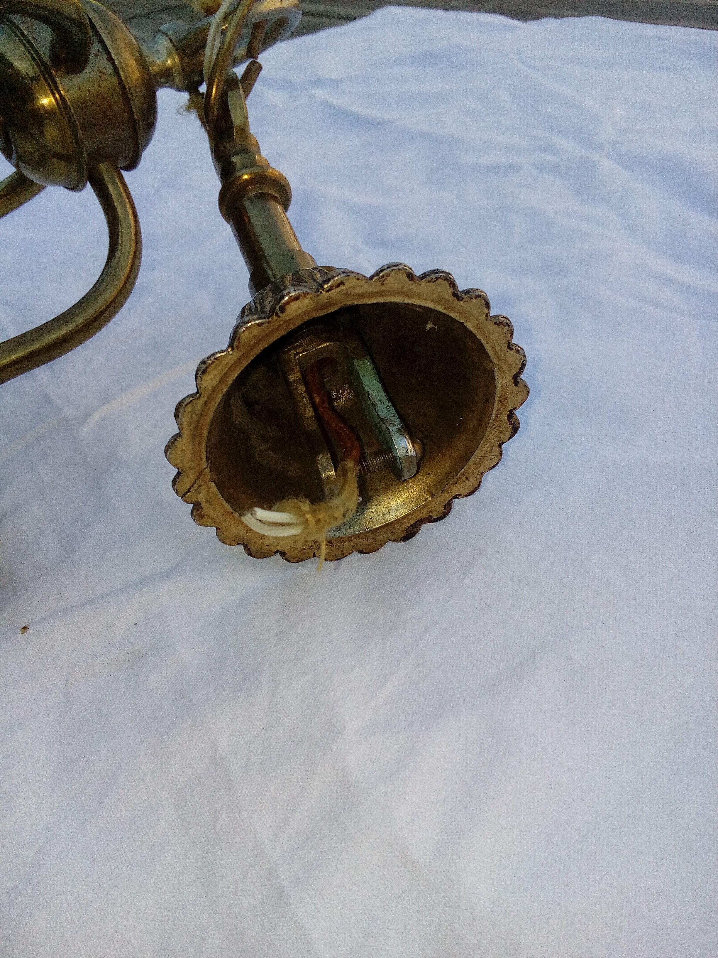 4-light lantern with bulging glass