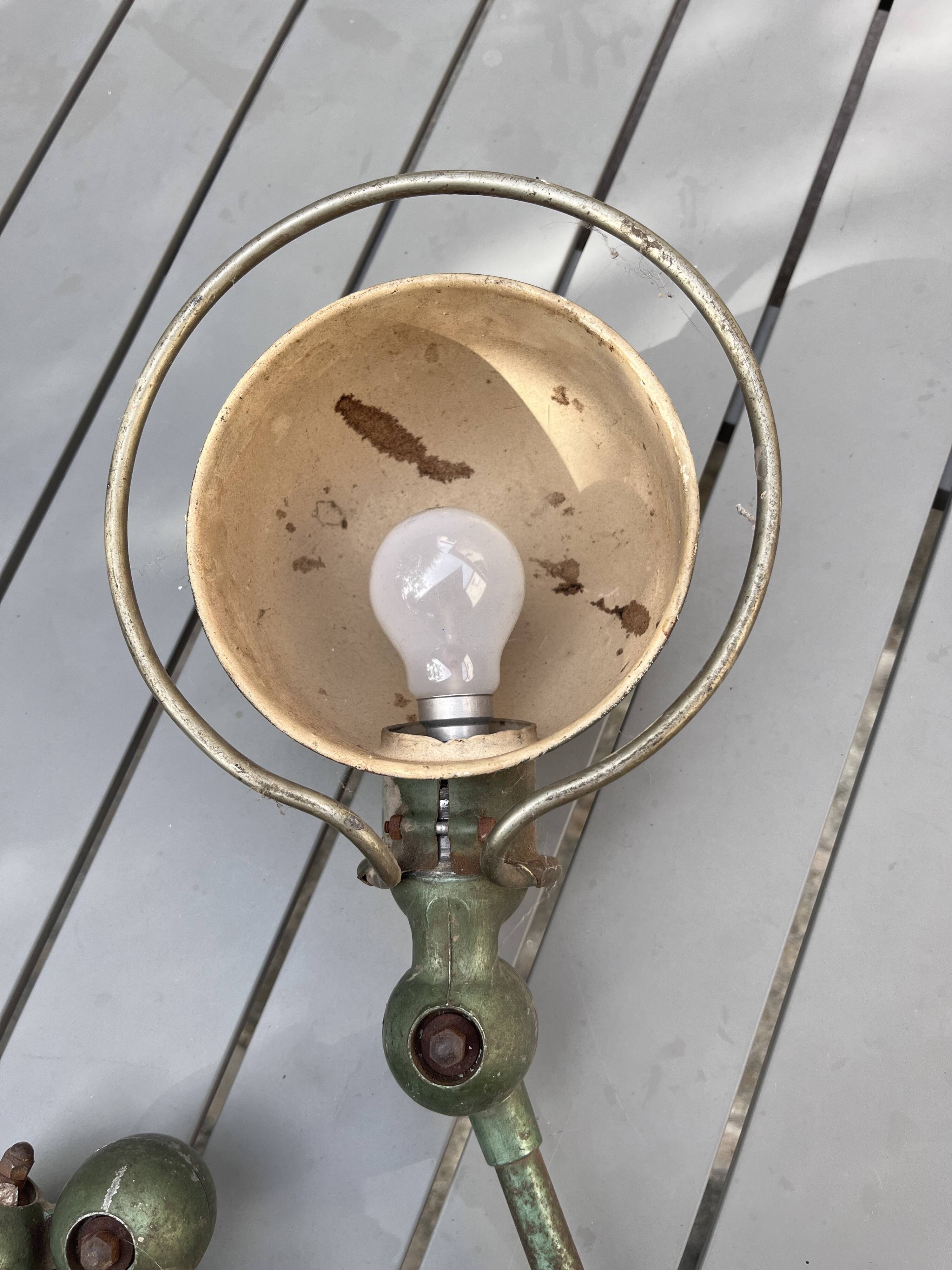 Lampe de style industriel Jieldé