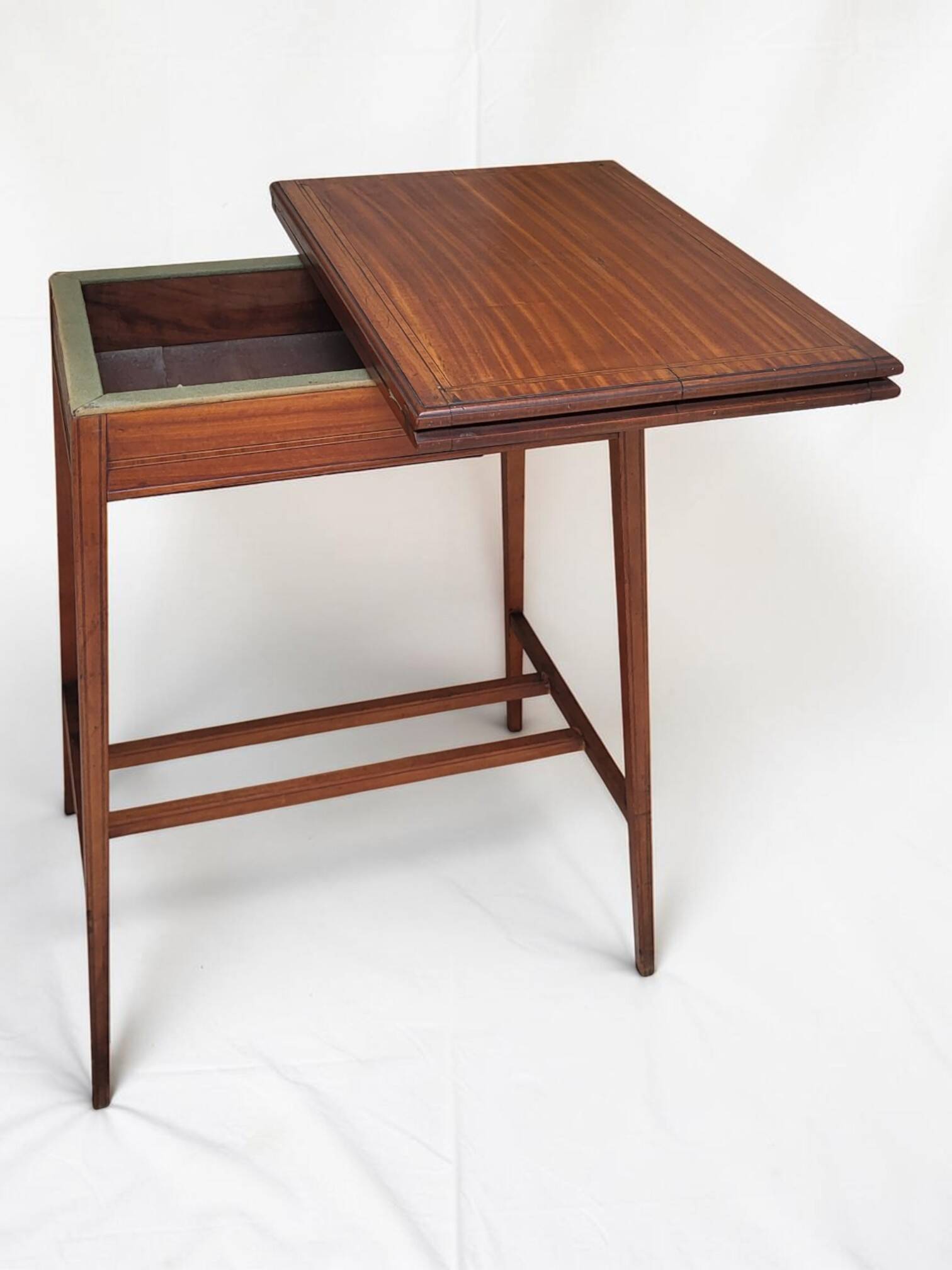 Table d'appoint / Console, 1950s