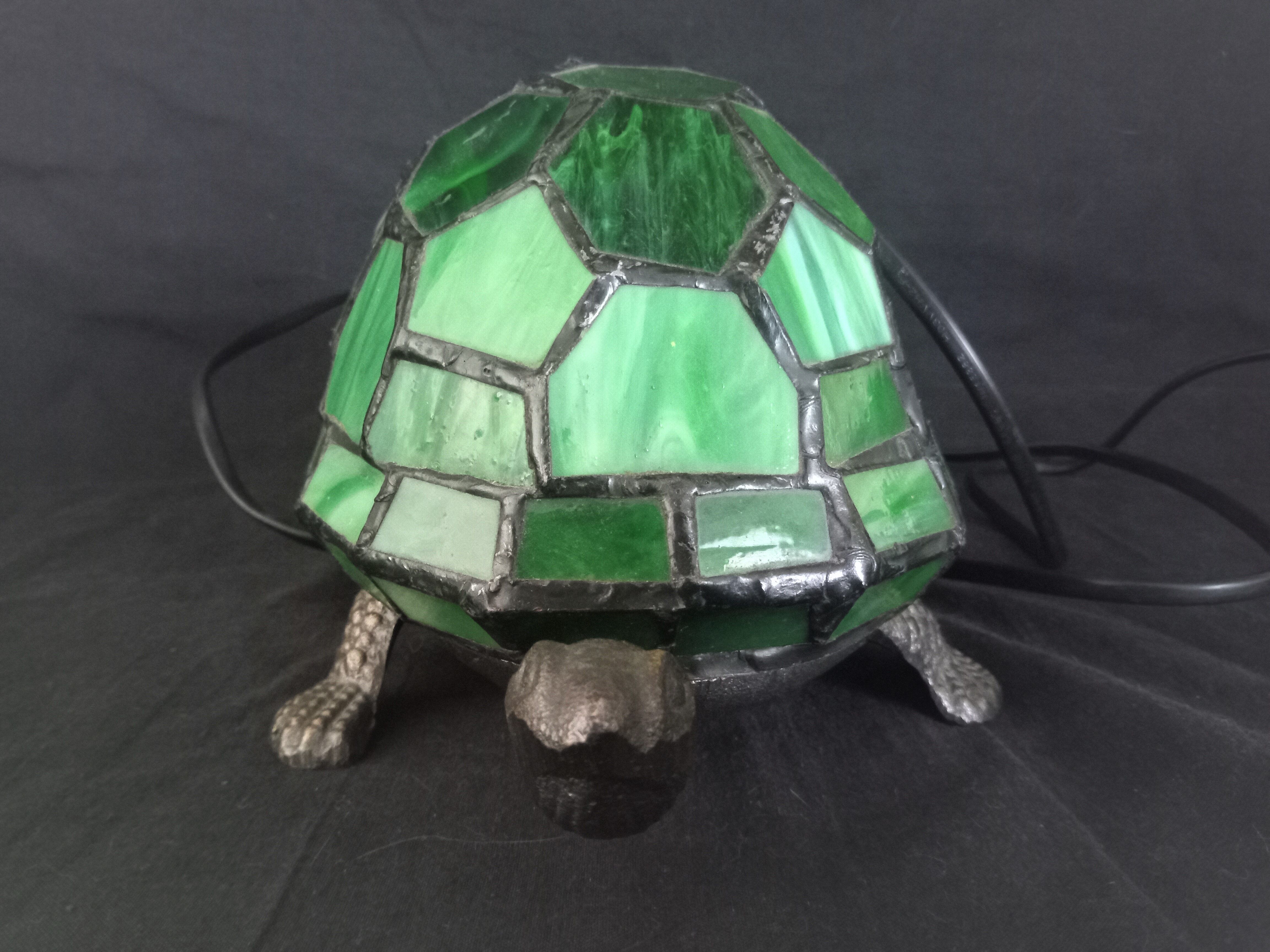 Turtle night light in regulated glass carcass stained glass way