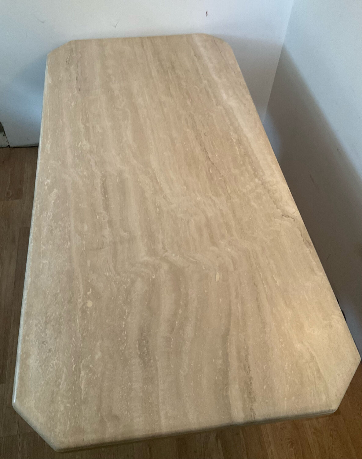 Travertine dining table 6/8 people