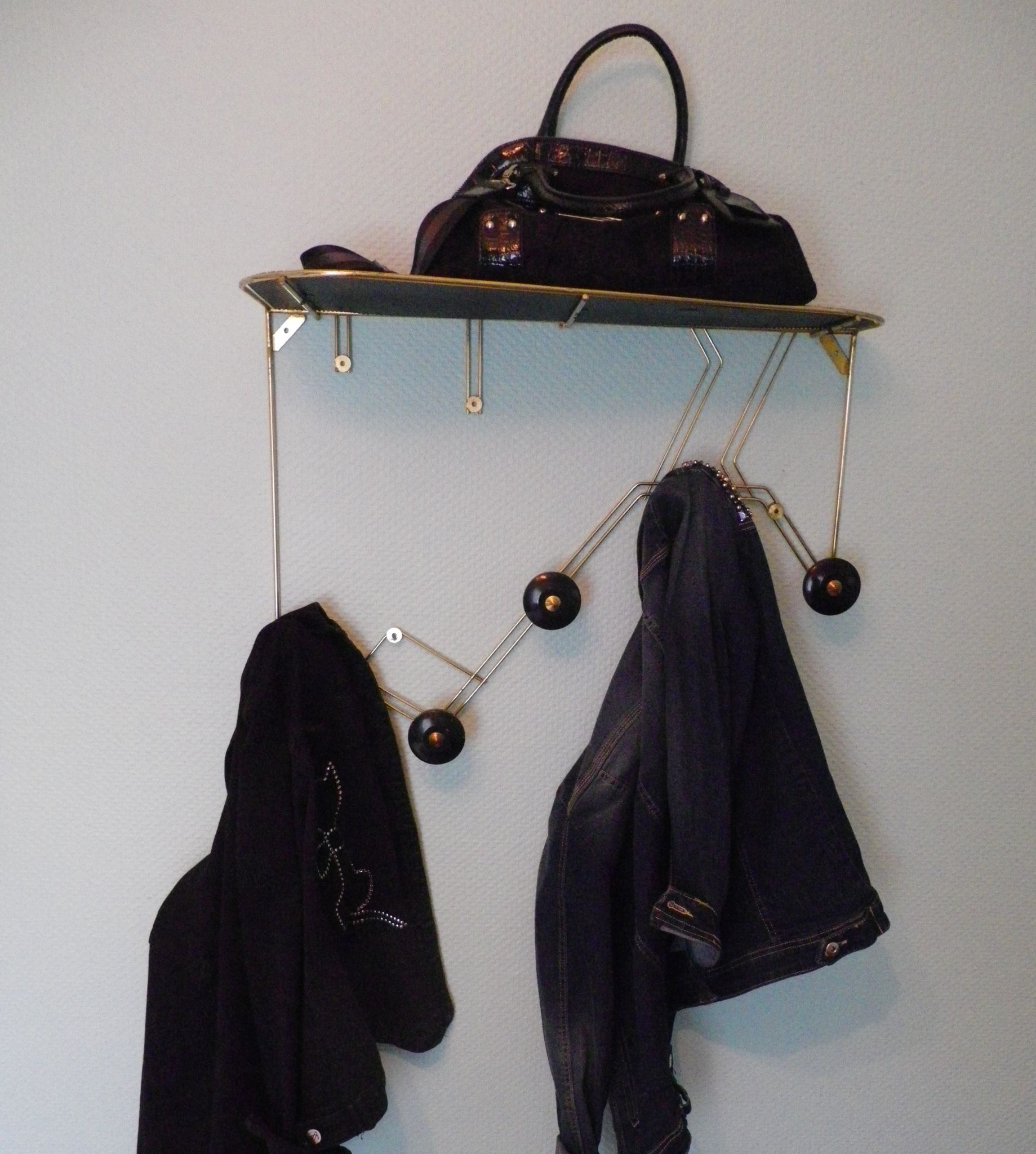 Wall coat rack