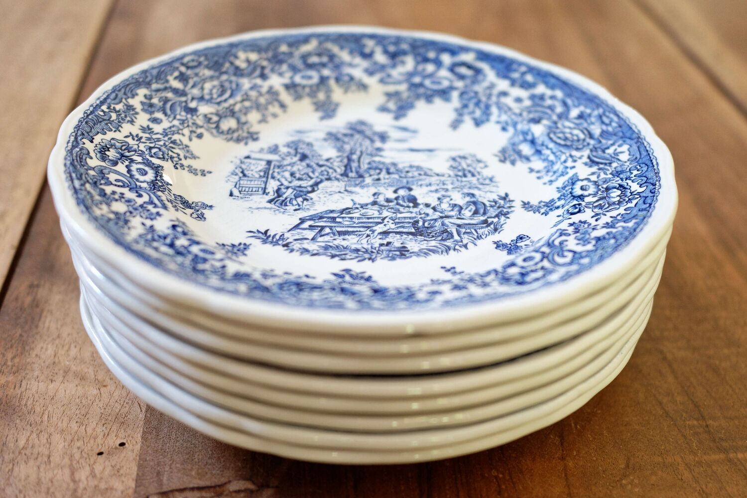 Lot 8 dessert plates K&G Lunéville country décor