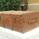 Vintage trunk "la panthere" in lyon