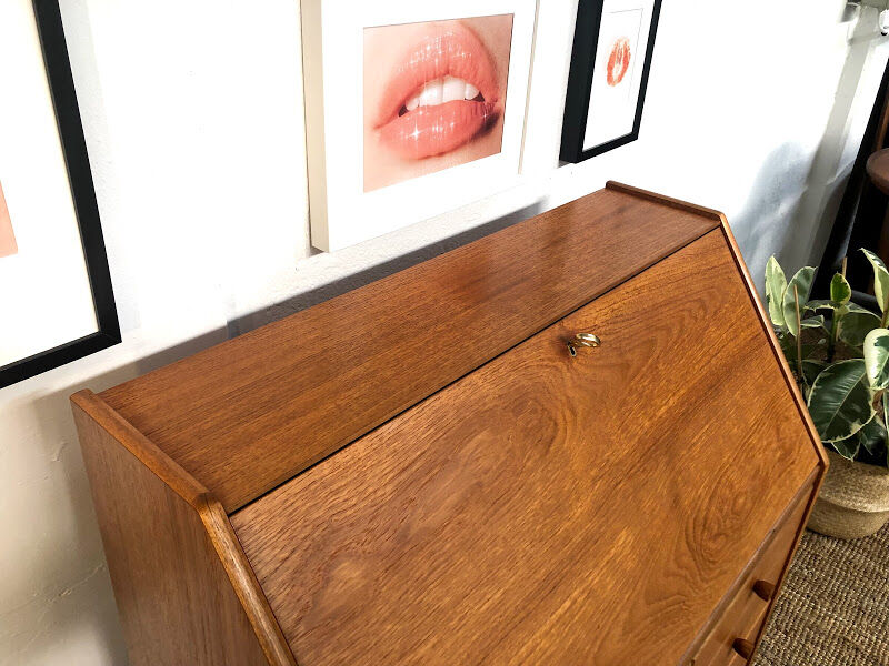 Scandinavian desk 92 cm