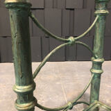 Table d’appoint en fer et verre patine antique