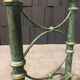 Table d’appoint en fer et verre patine antique