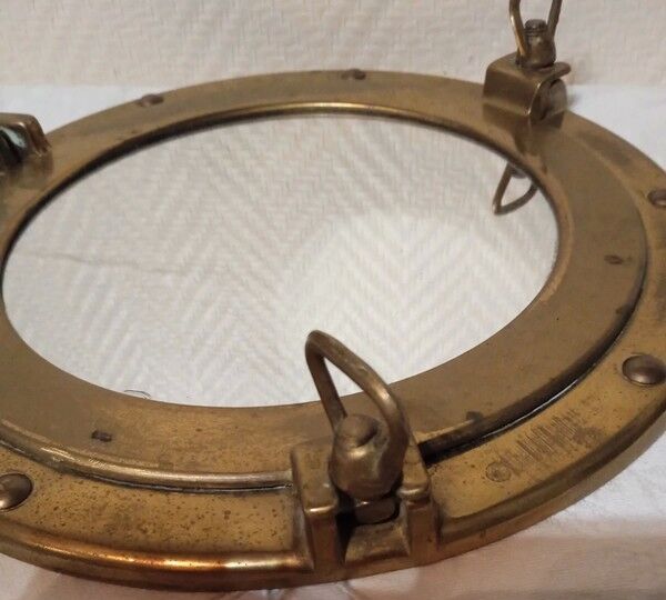 Boat porthole mirror