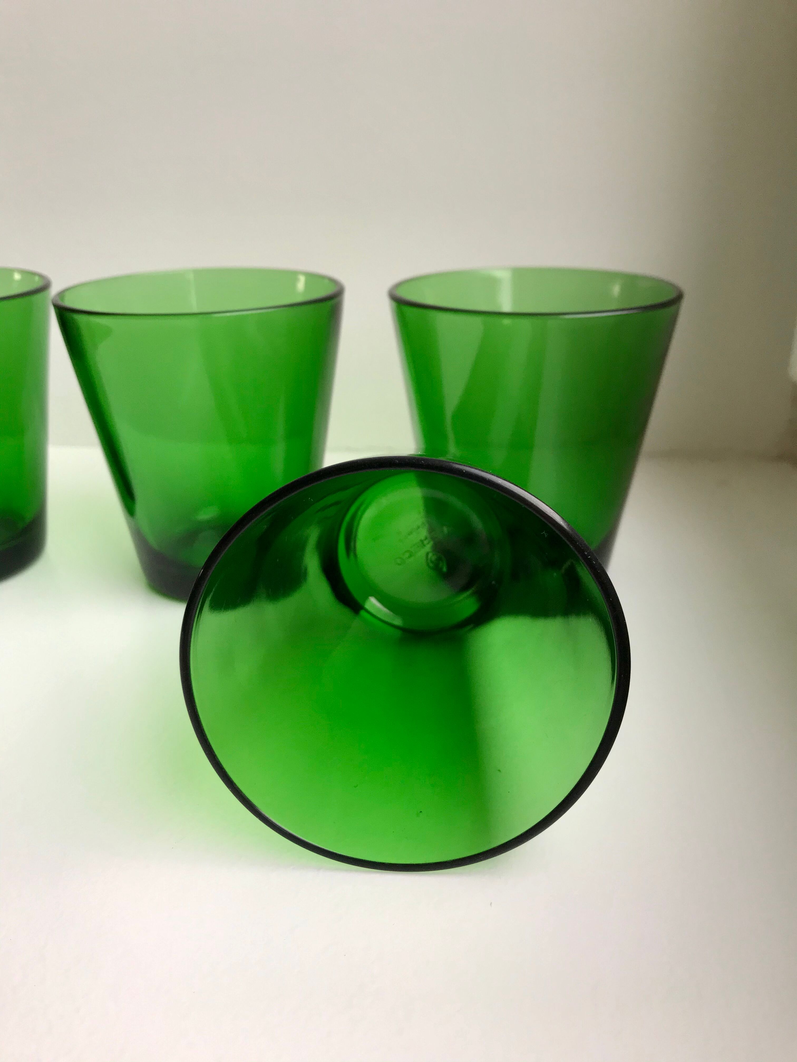 Set of 4 green glasses 70s