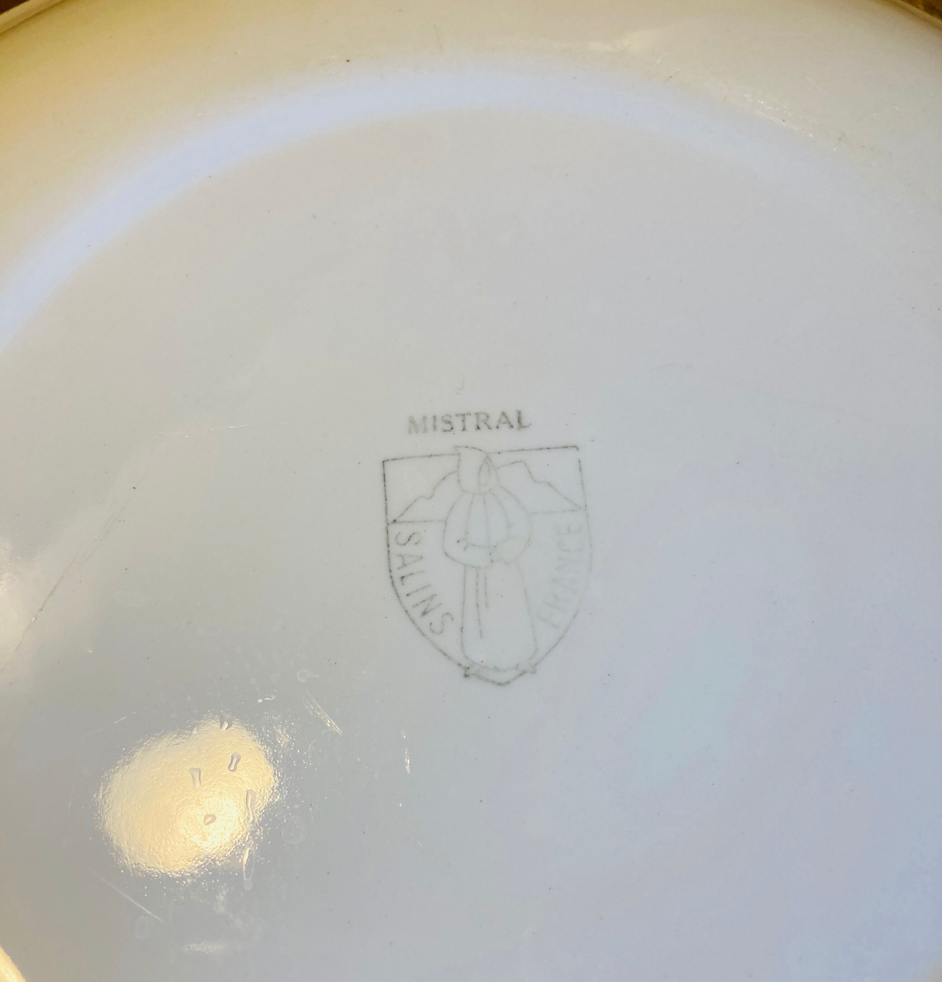 Sky blue dish Salins baths