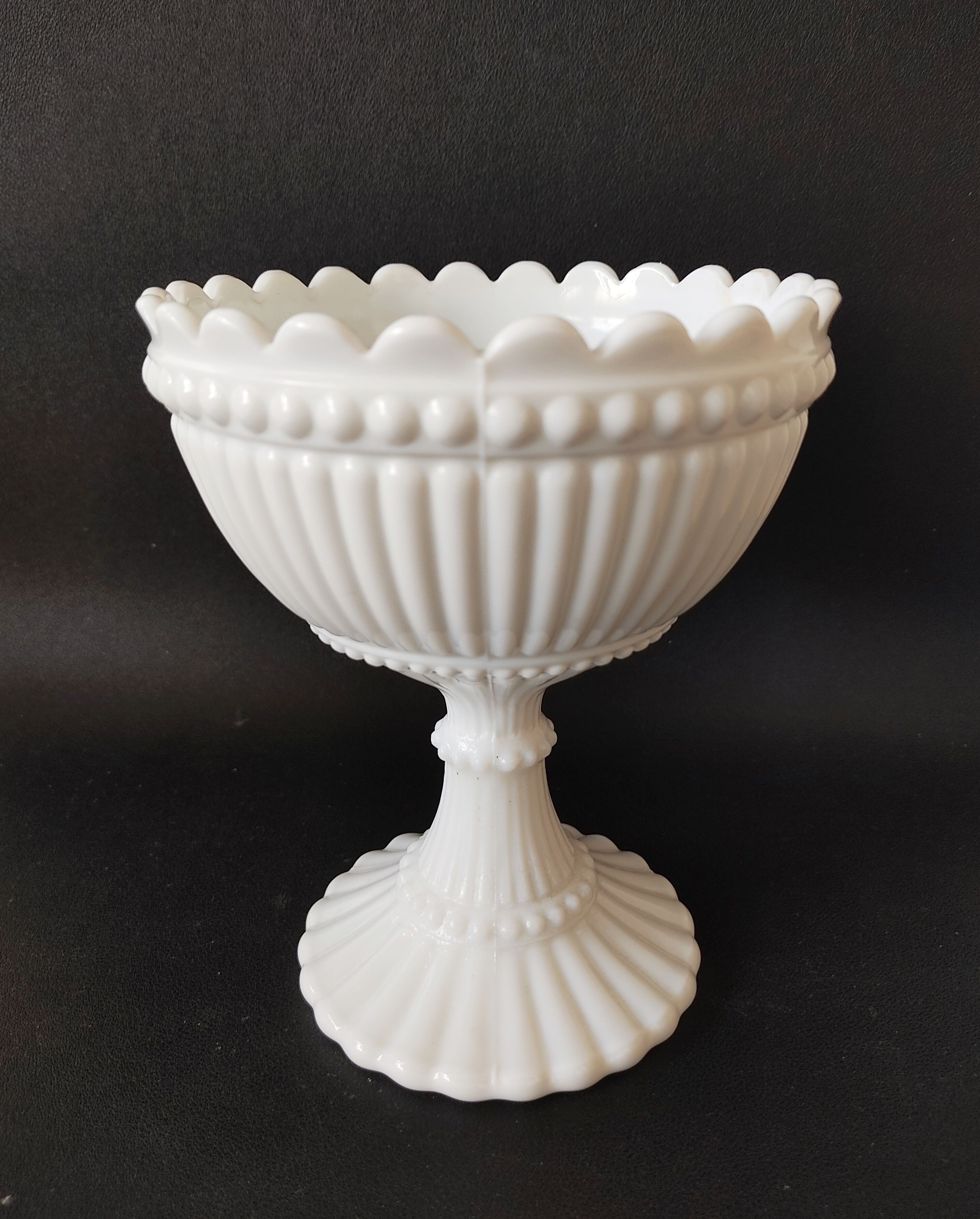 White opaline chalice cut 15.5 cm
