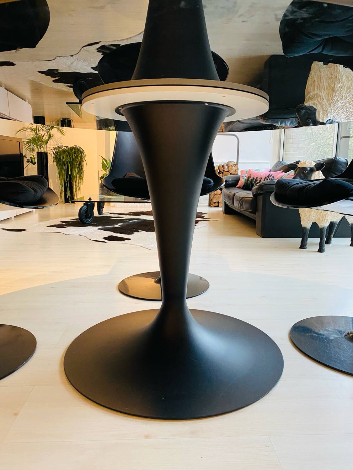 Sovet Italia Pamika Flute Dining Table