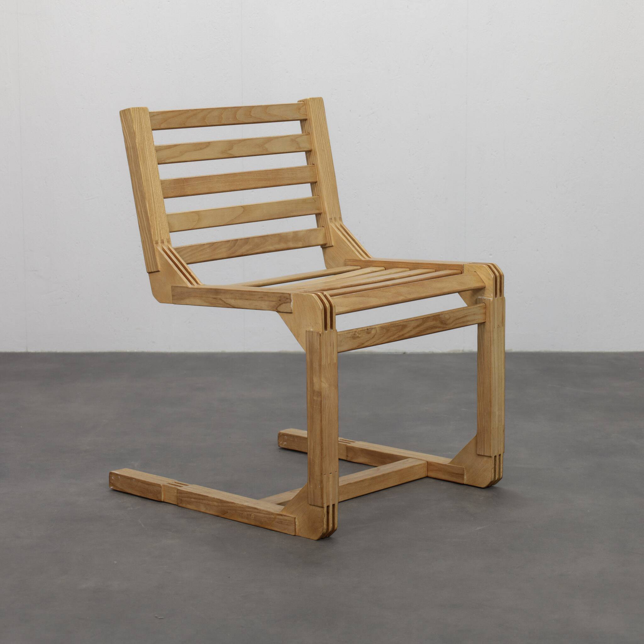 Paire rare de chaises constructivistes postmodernes, Pays-Bas, années 1980