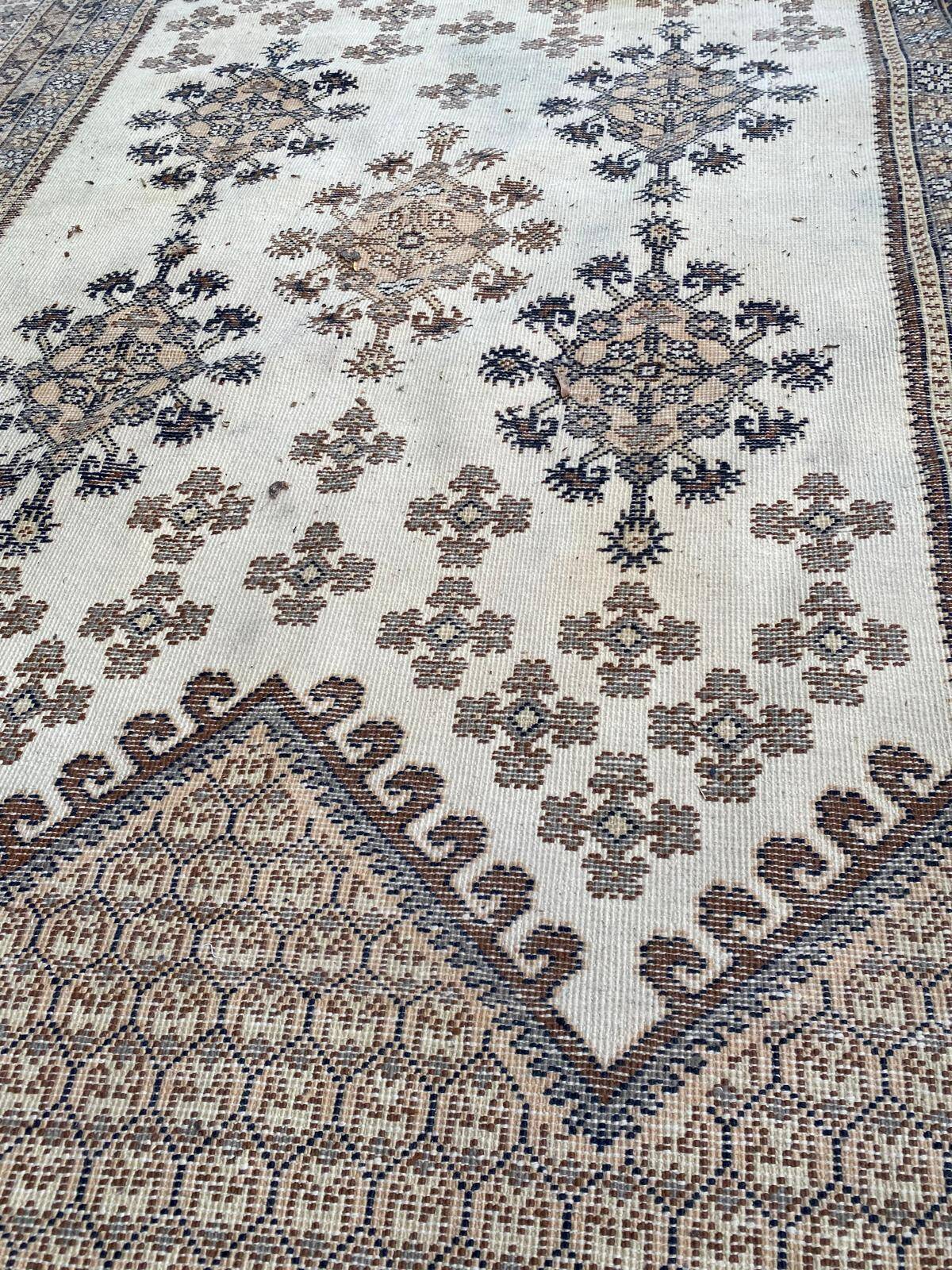 Large Persian rug beige brown wool knotted handmade 250x350cm