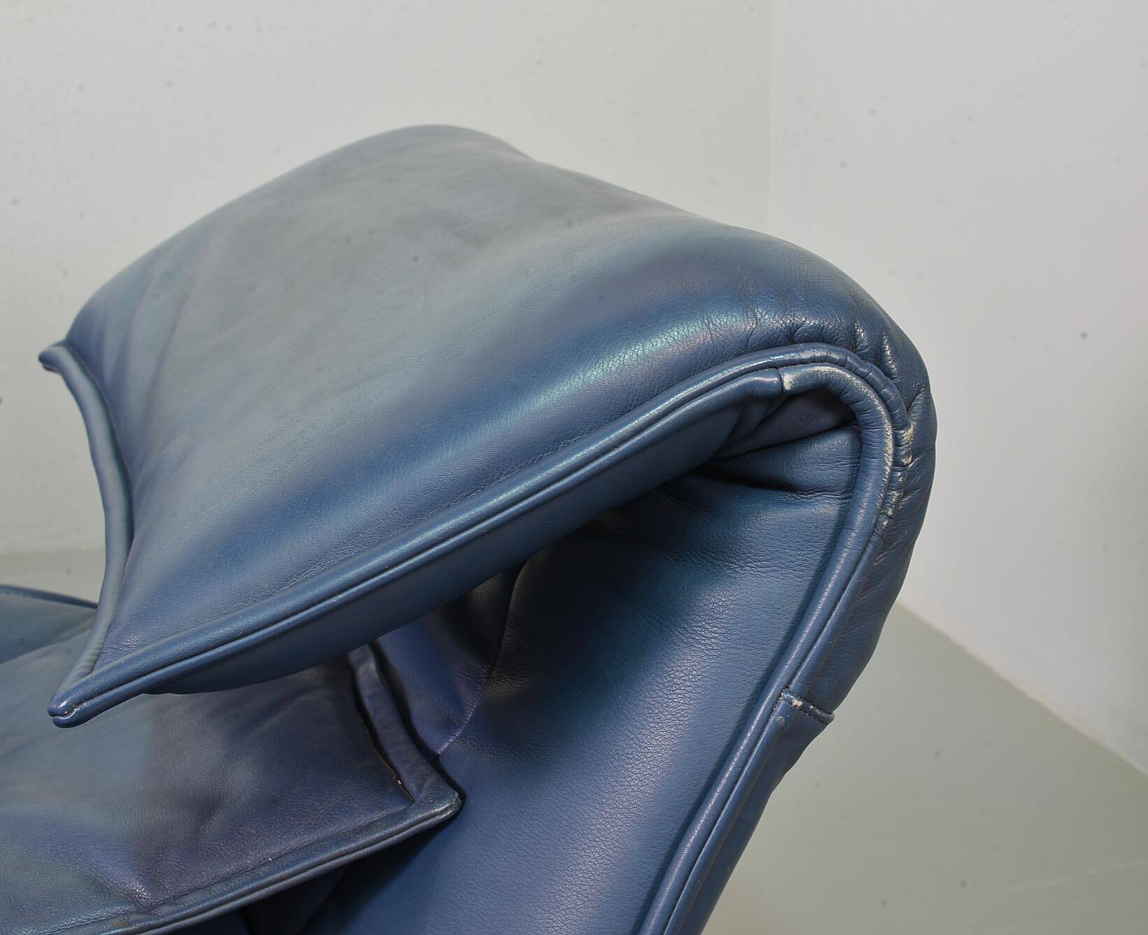 Vico Magistretti 3-Seat Flexible Cassina Blue Leather 'Veranda' Sofa, Italy