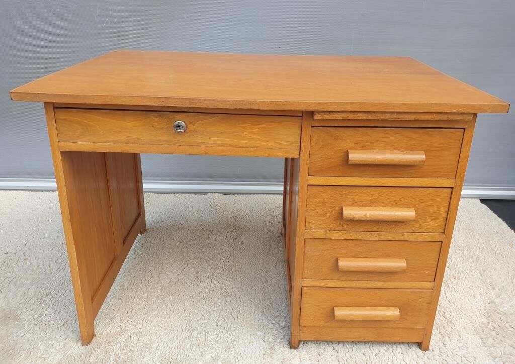 Desk 5 drawers 1 tablet vintage 1950