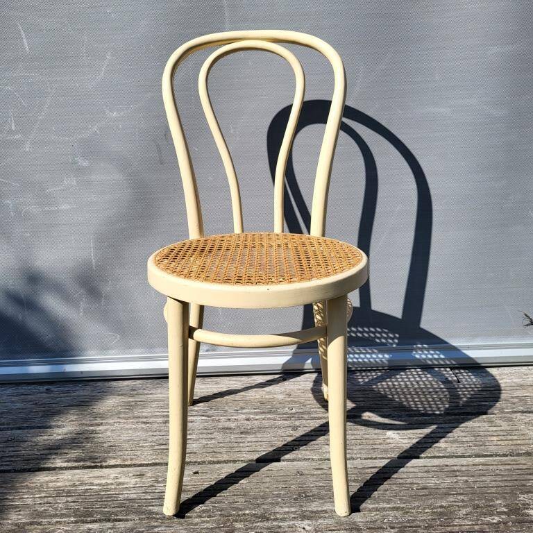 Bentwood bistro chair Thonet