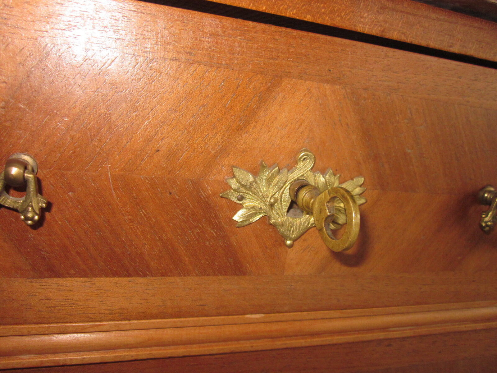 Commode en marqueterie 4 tiroirs 1920