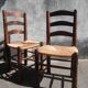 Paire de chaises brutaliste paillées et bois