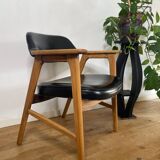 Scandinavian armchair by Erik Kirkegaard in oak and leather, 1960s