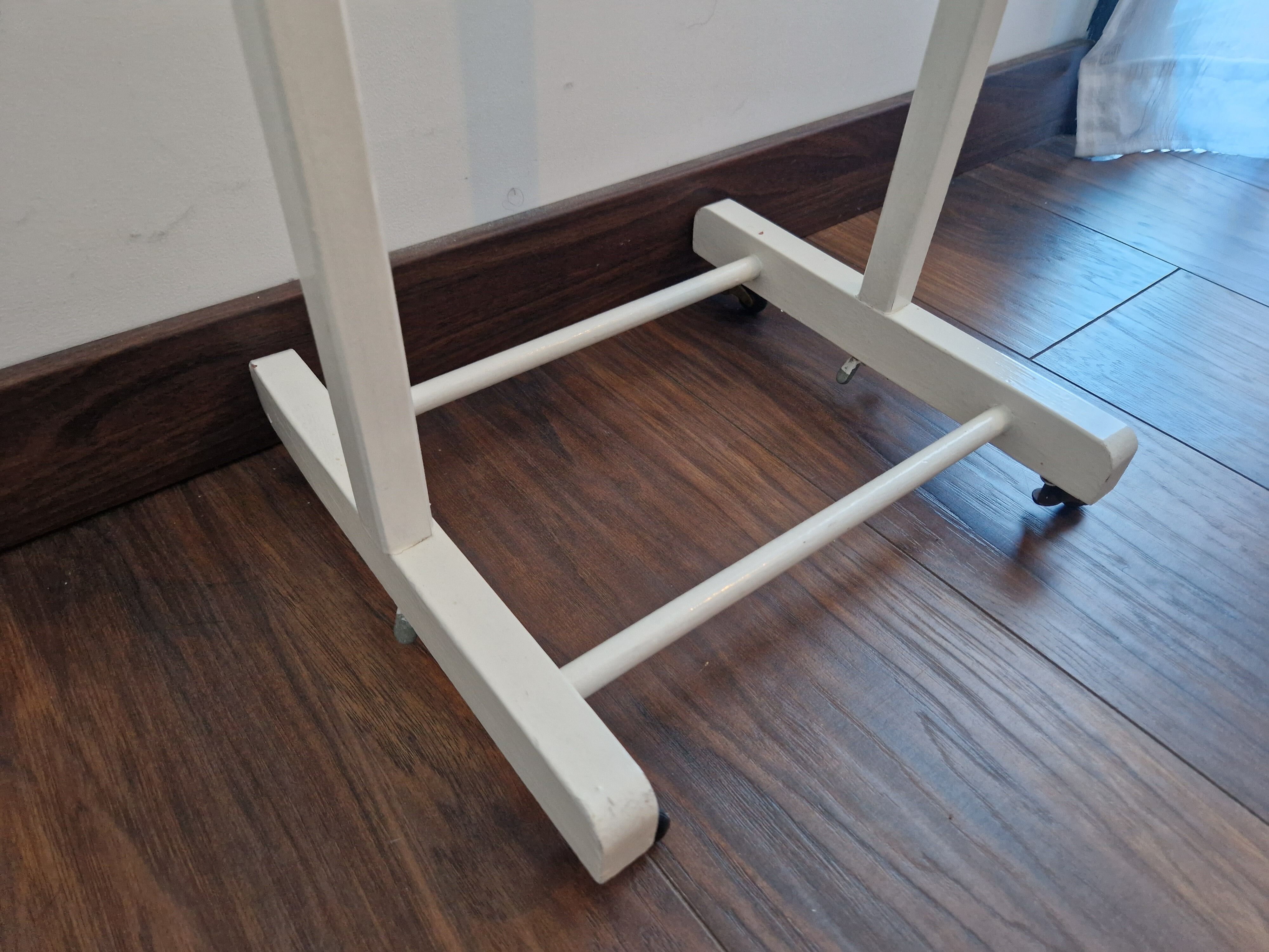 Shabby chic wooden valet