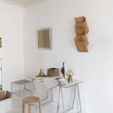 rattan wave wall-mounted magazine holder