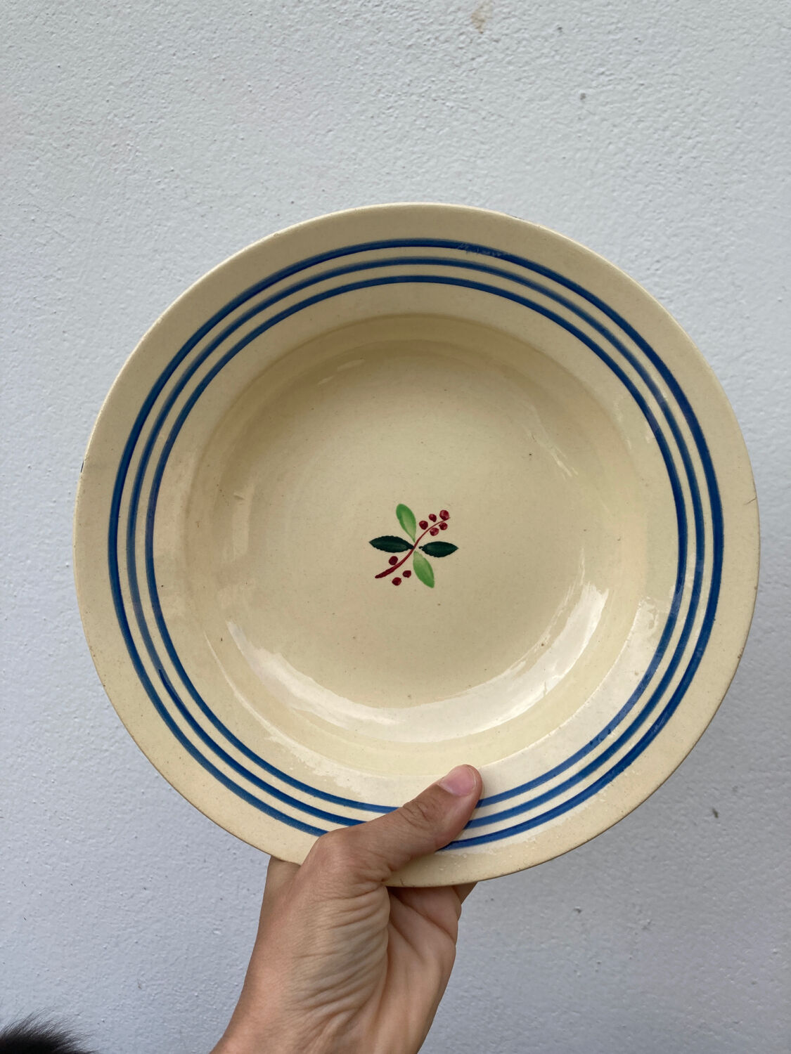3 vintage beige soup plates Gien model Yvonne