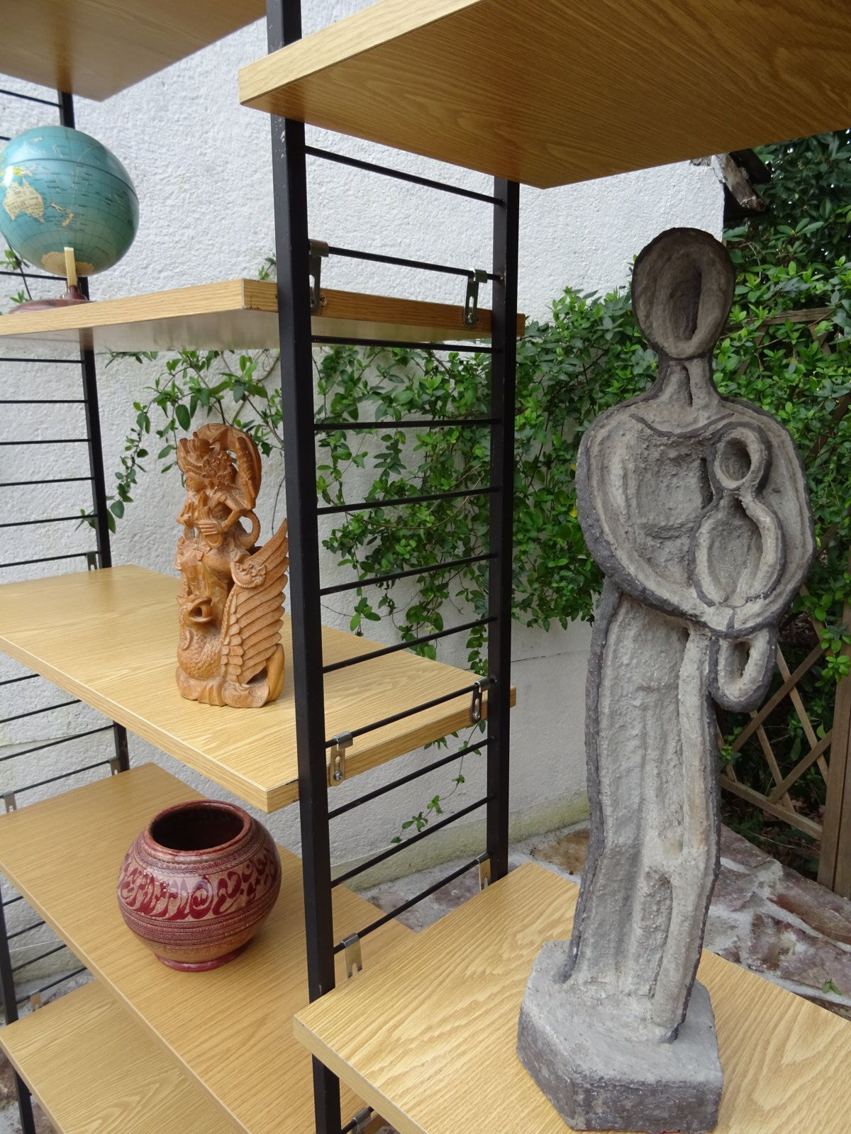 Bookshelf bookstring floor ceiling