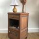 Adorable table de chevet en bois