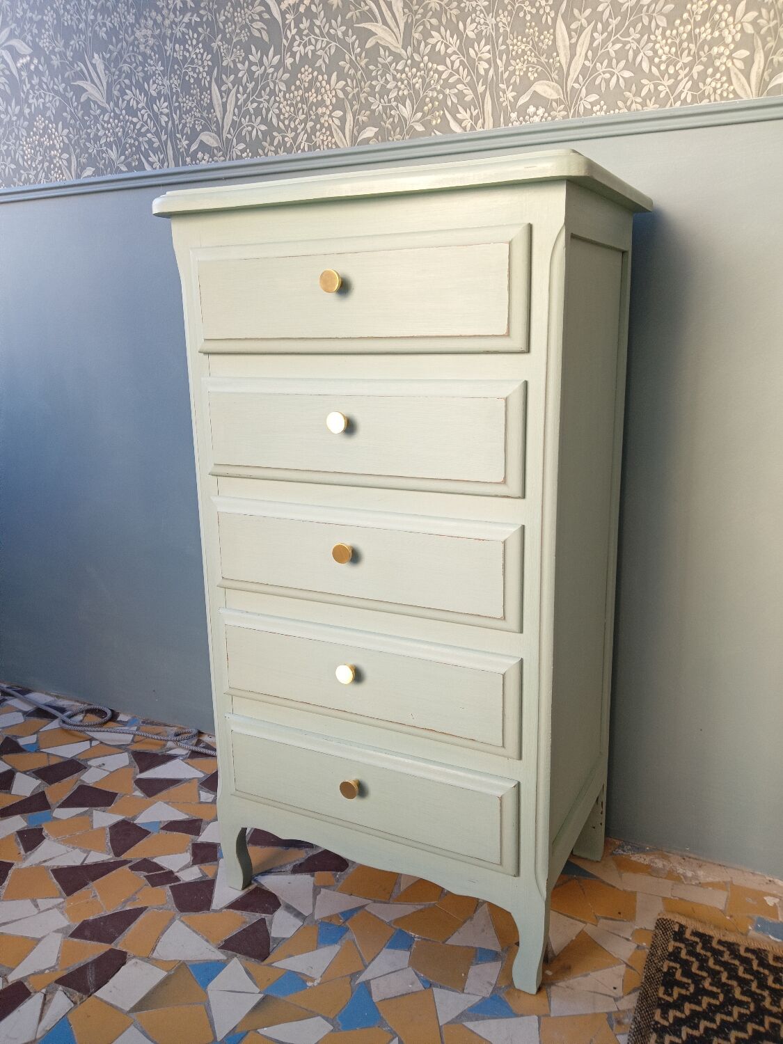 Dresser