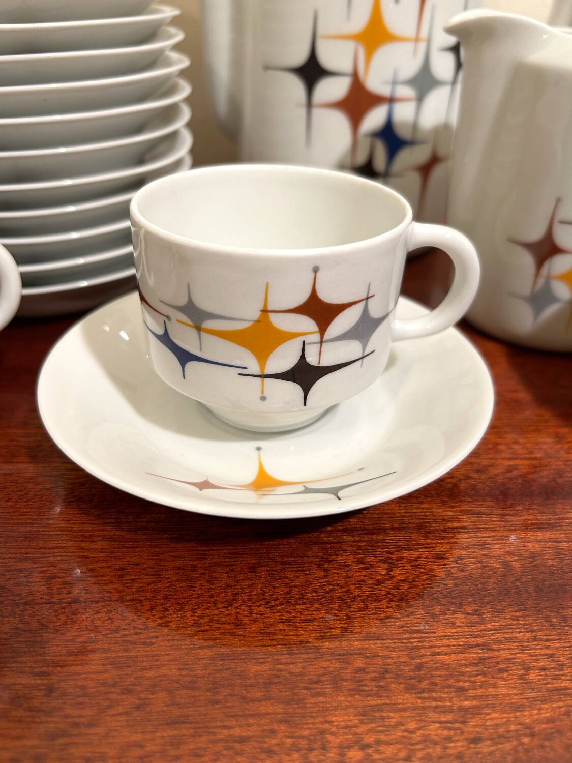 Berry porcelain tea/coffee service from the 70s