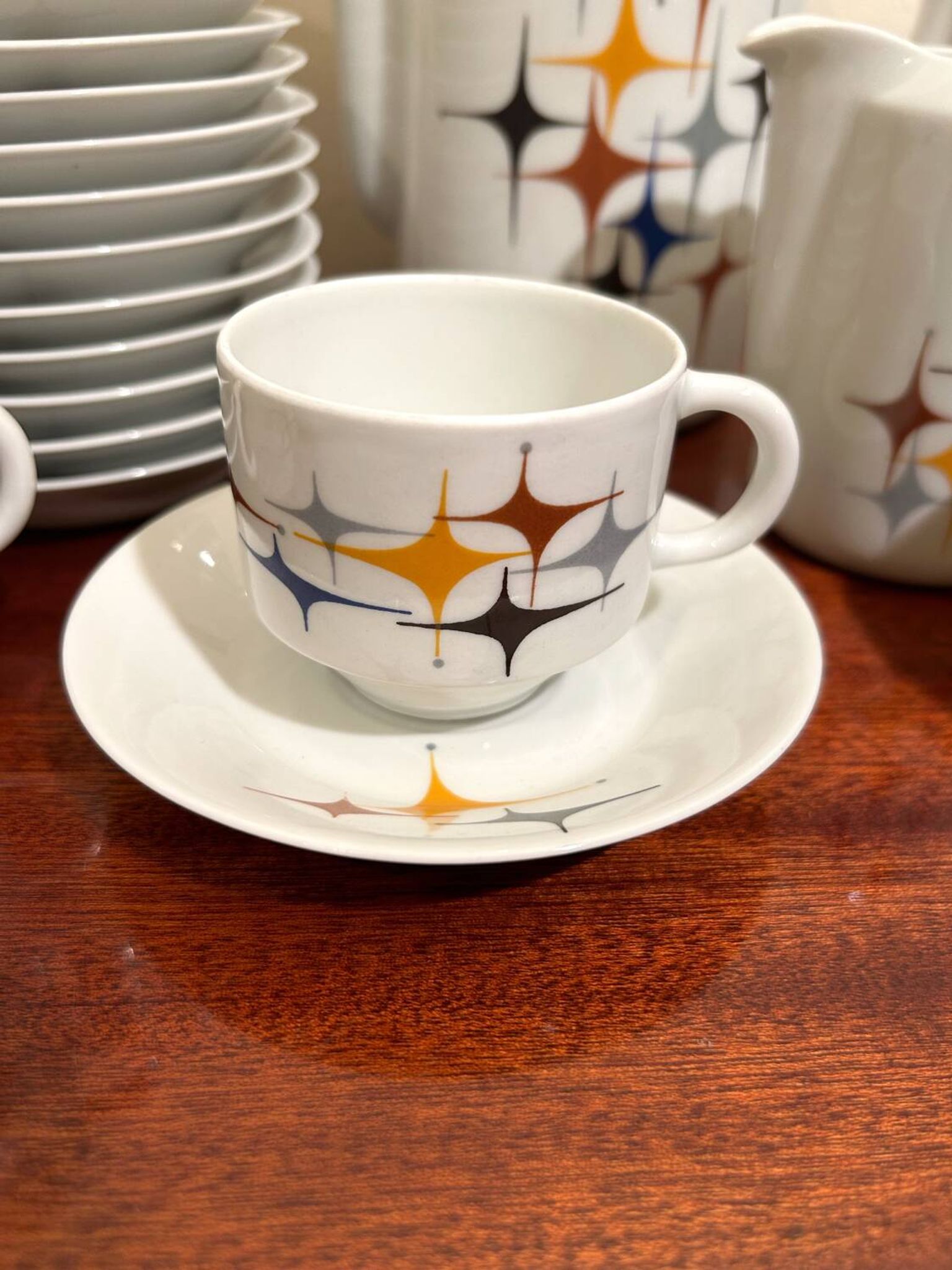 Berry porcelain tea/coffee service from the 70s