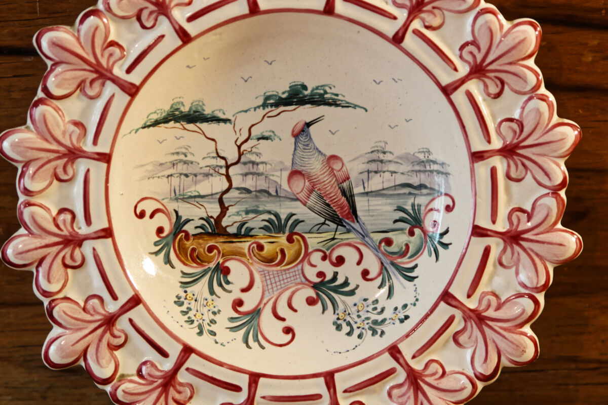 Assiette en faïence d'Aprey