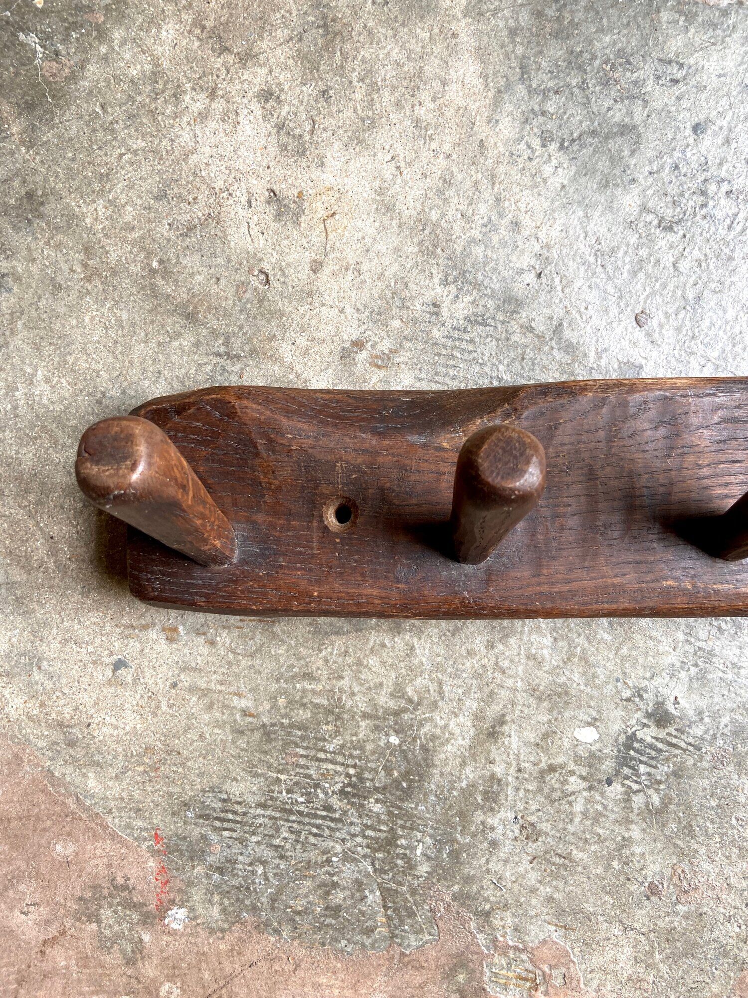 Brutalist wall coat rack 4 dark wood hooks