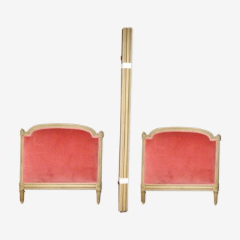 Bois de lit Louis XVI en velours rose