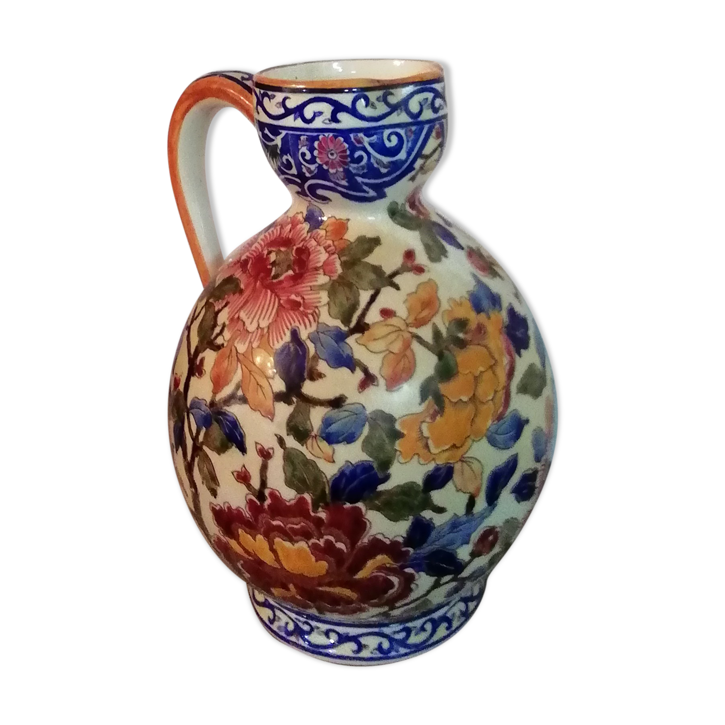 Pitcher in ceramic