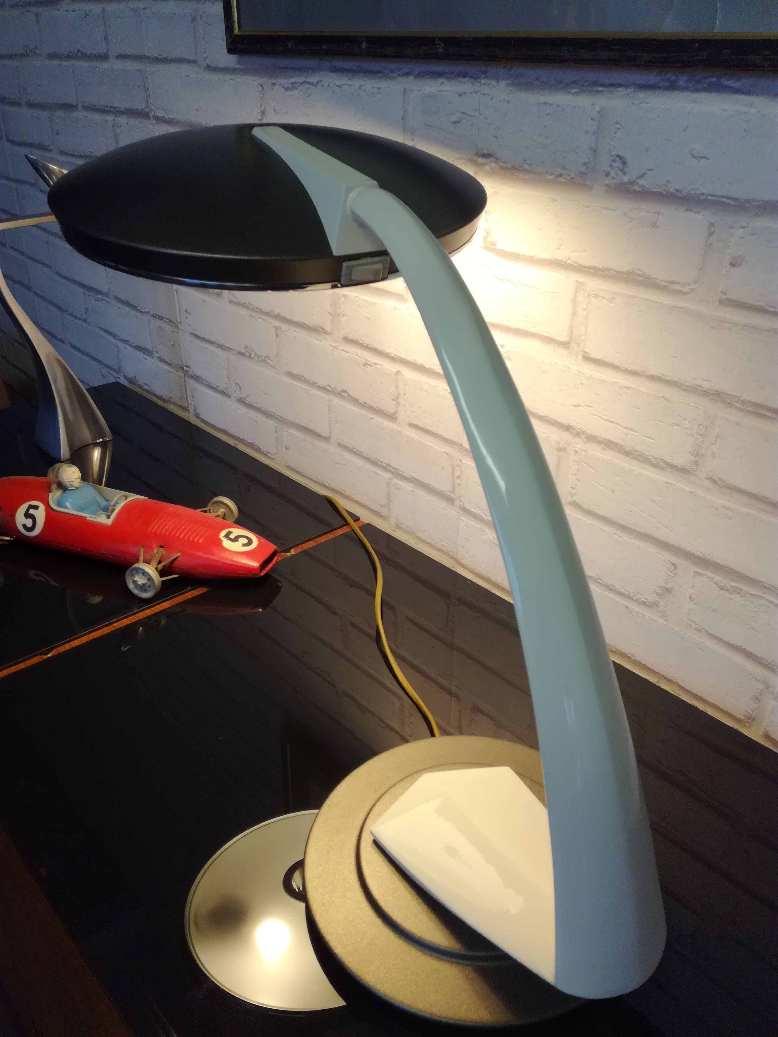 Boomerang model desk lamp by '70s fase
