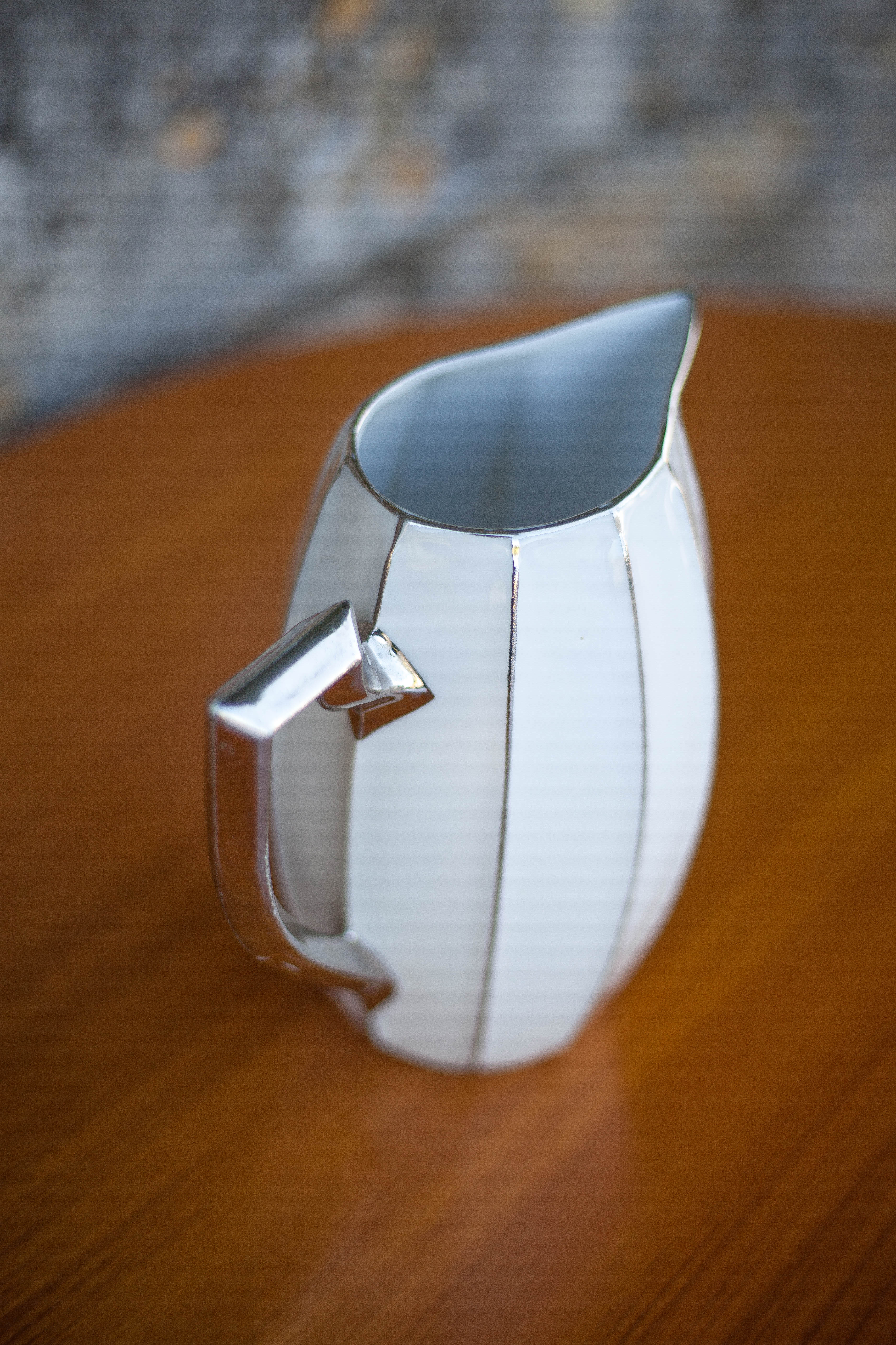 Porcelain pitcher MS France
