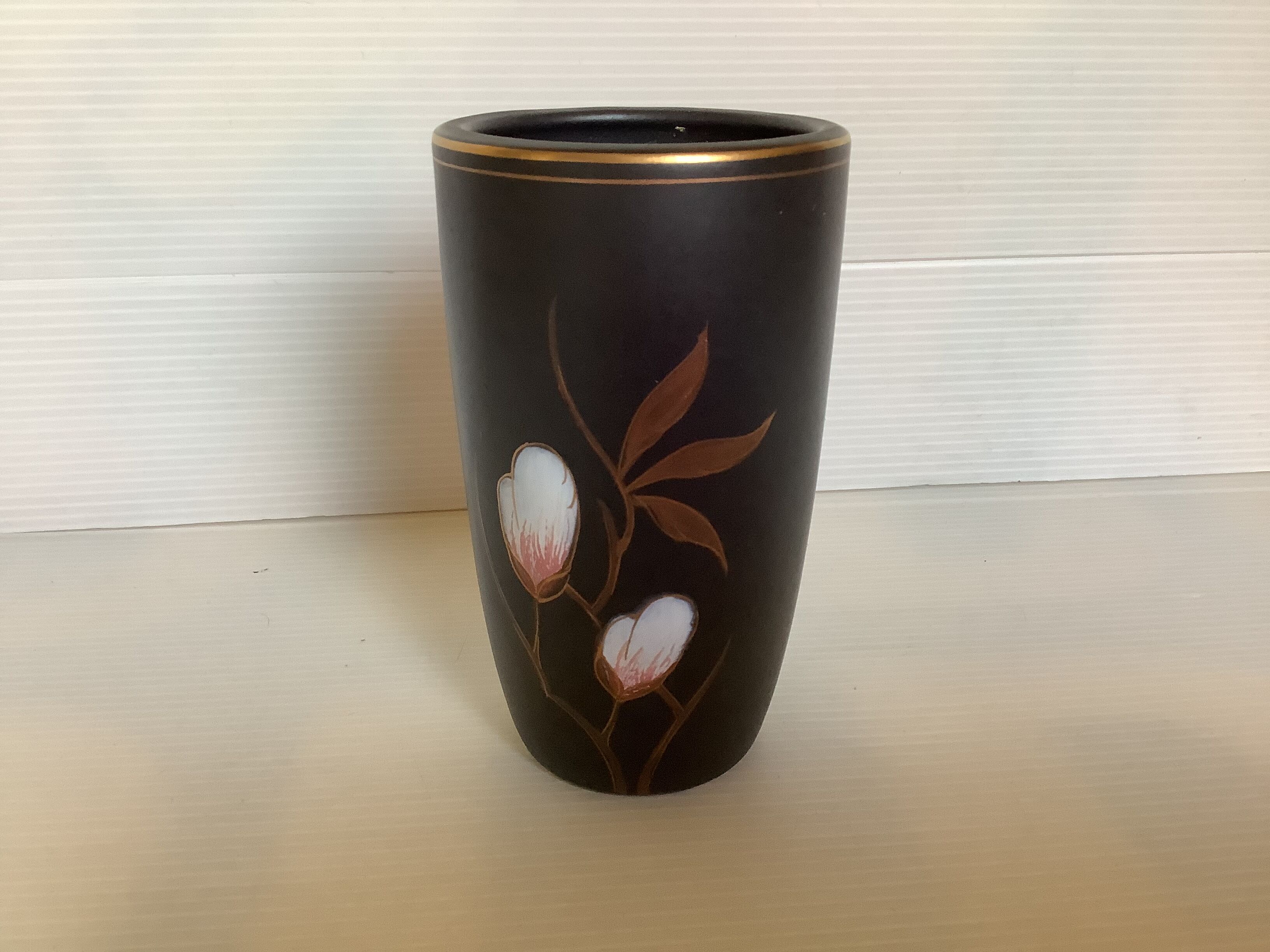 Vase Flora keramiek gouda Holland matt black