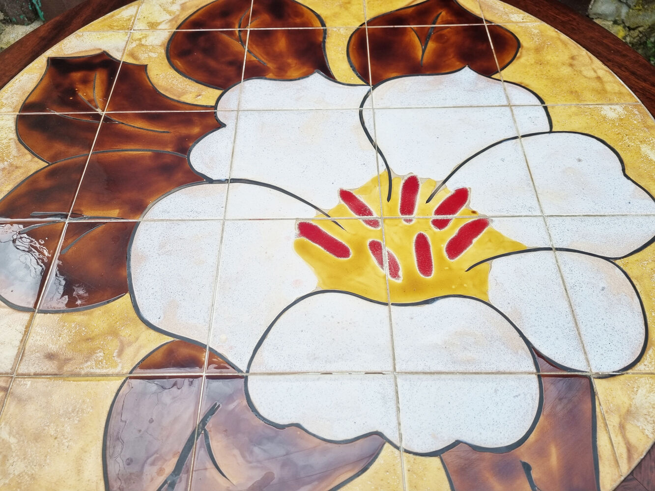 Round coffee table, B. Raynaud ceramics, flowers, vintage, 70s