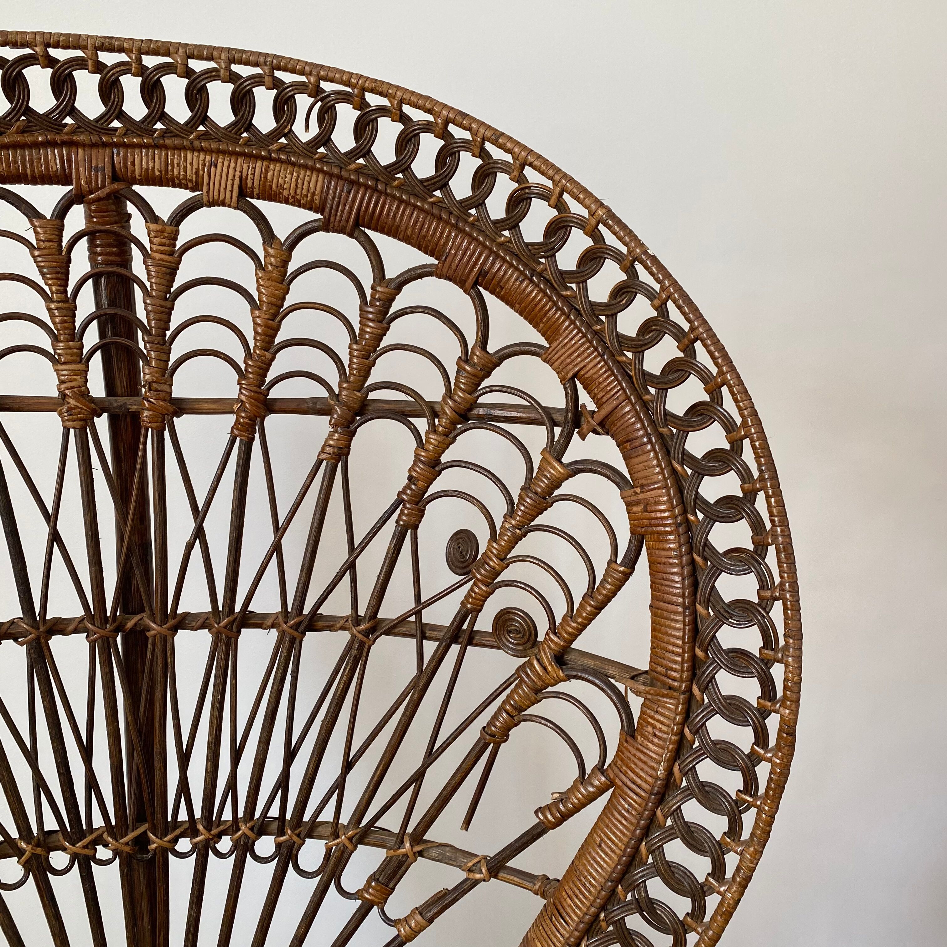 Armchair Emmanuelle old