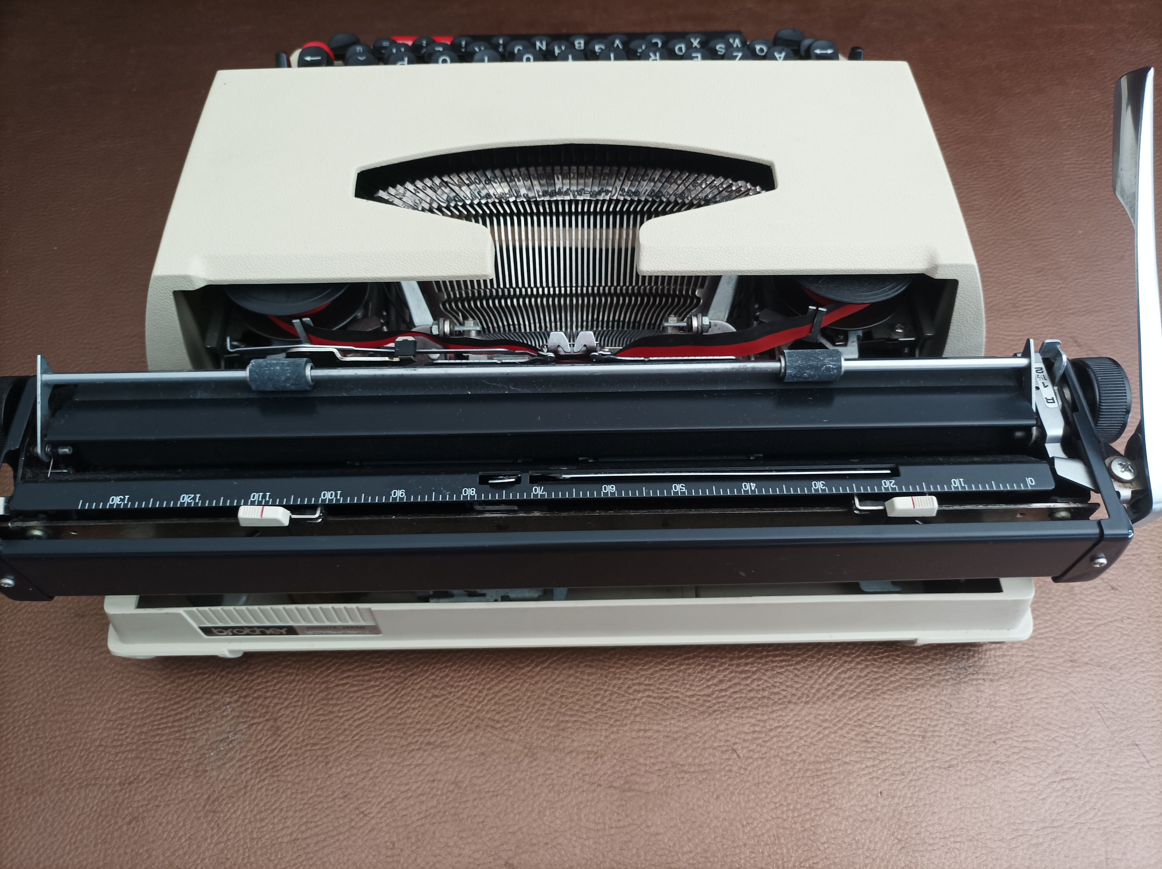 Brother Deluxe 662 TR Typewriter